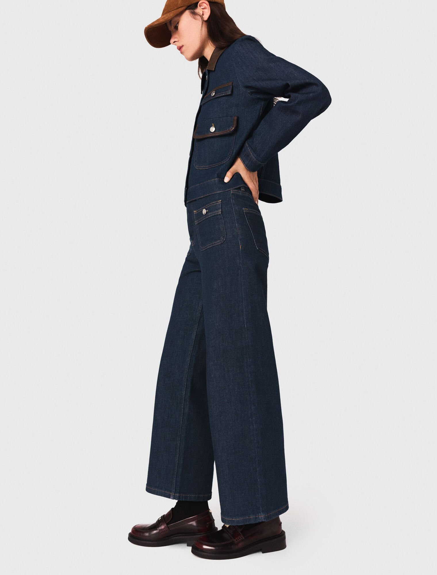 Straight-leg jeans