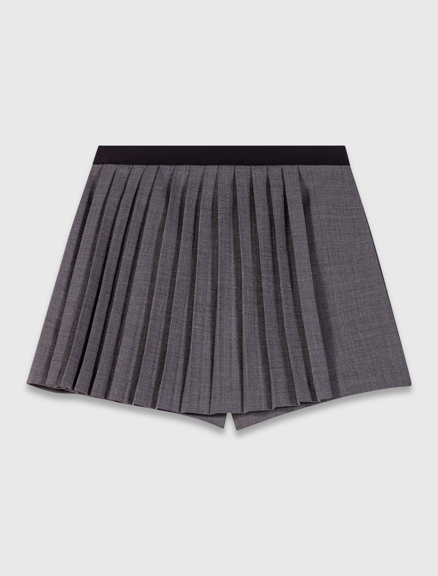 Pleated skort