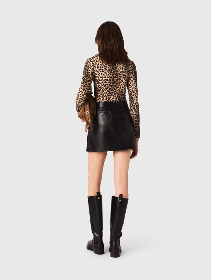 Short leather skirt