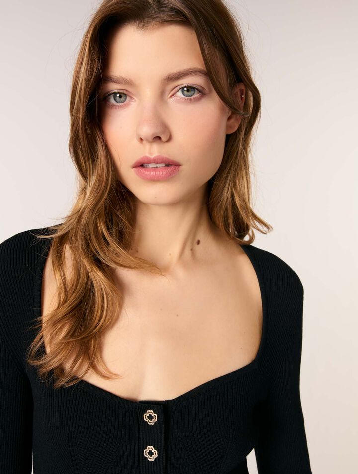 Low-neck rib knit sweater