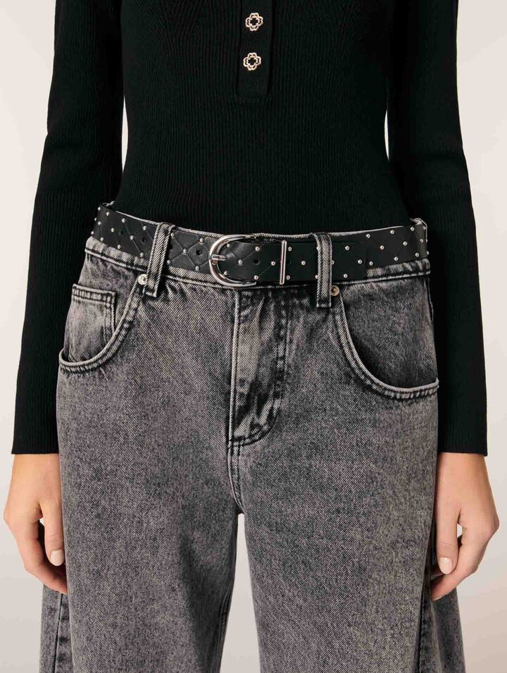 Low-neck rib knit sweater