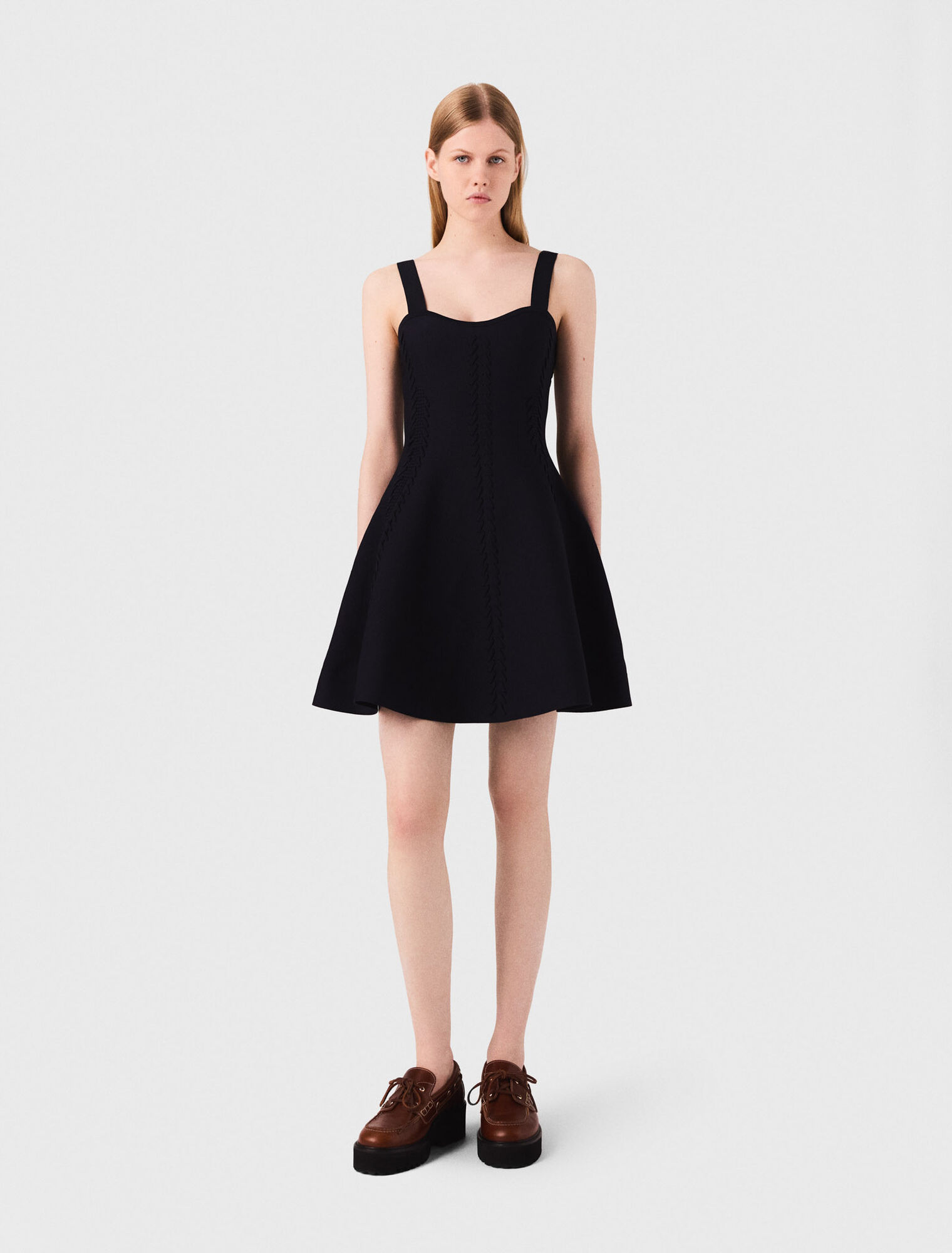 Short knitted babydoll dress 